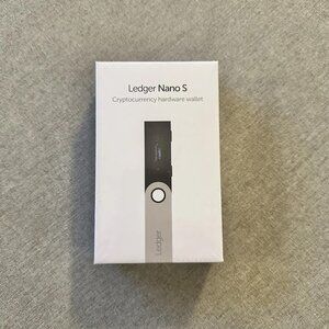 BRAND NEW NFT WALLET - NANO LEDGER S FOR CRYPTO